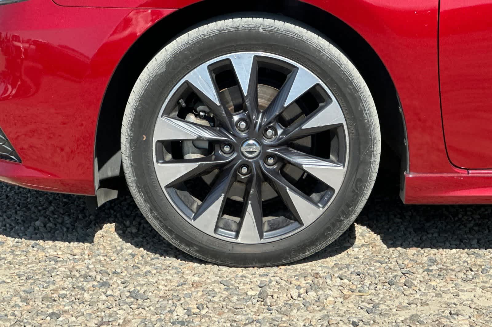Thumbnail: 2018 Nissan Sentra - 12