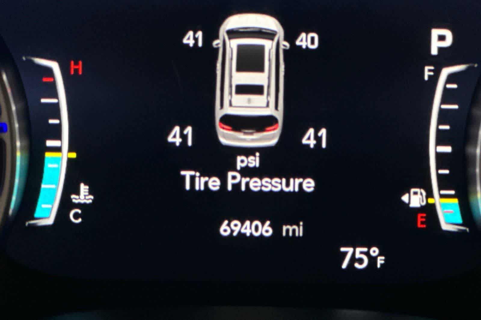 Thumbnail: 2022 Chrysler Pacifica - 26