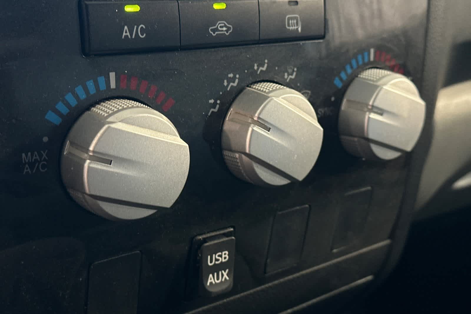 Thumbnail: 2012 Toyota Tundra - 22