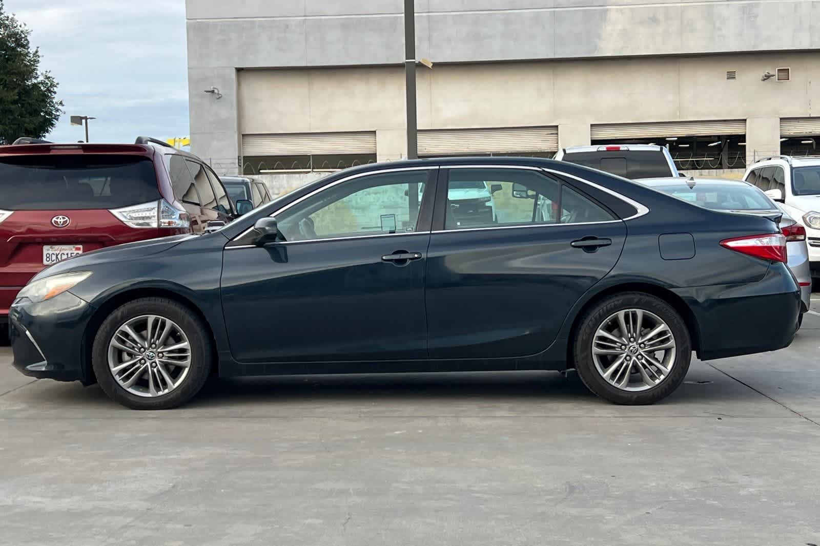 Thumbnail: 2016 Toyota Camry - 6