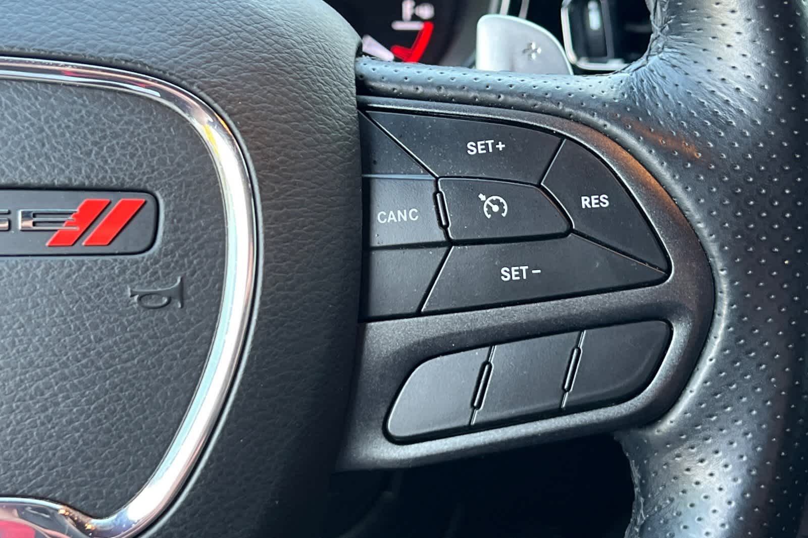 Thumbnail: 2022 Dodge Durango - 31