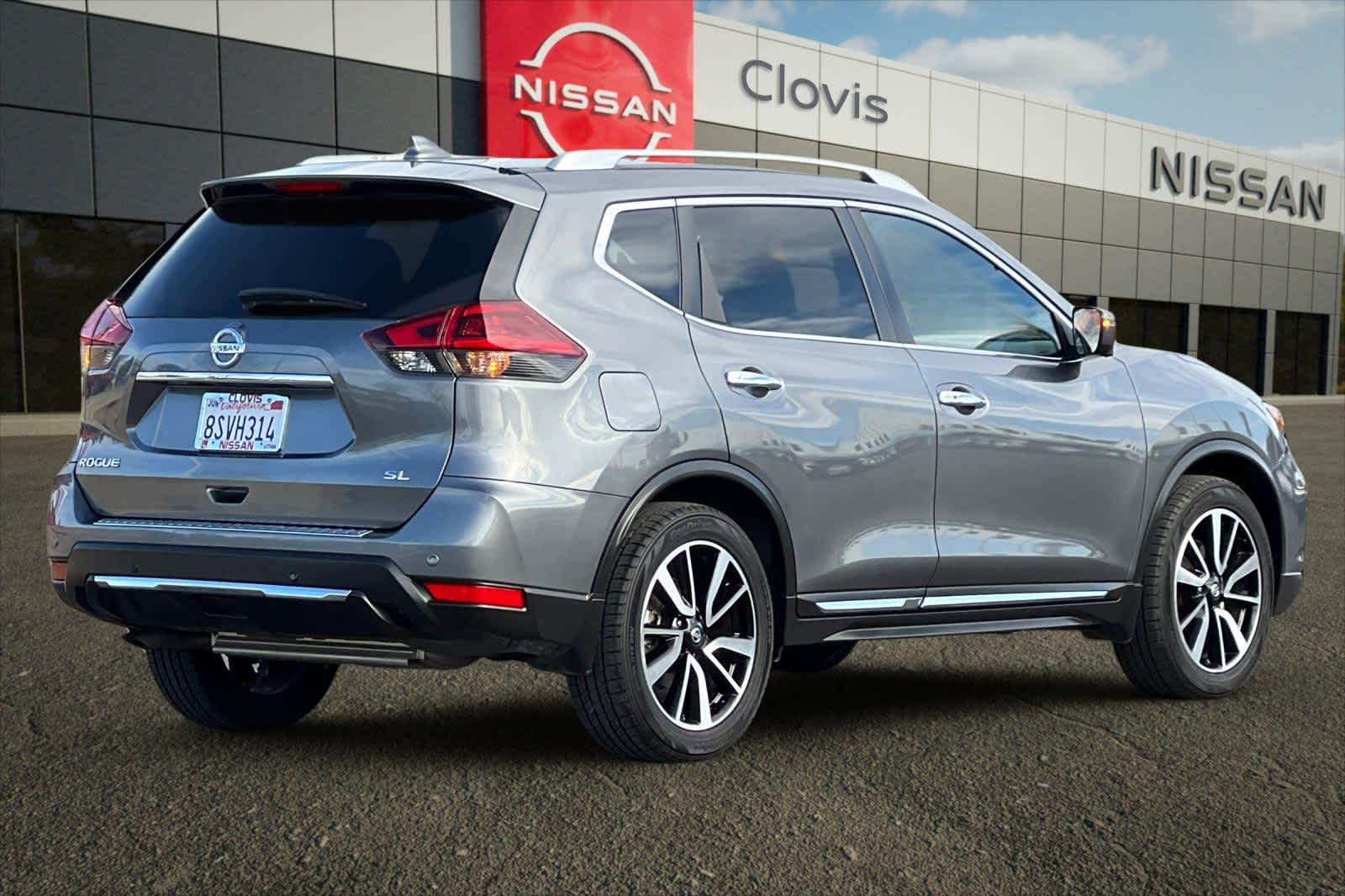 Thumbnail: 2019 Nissan Rogue - 3