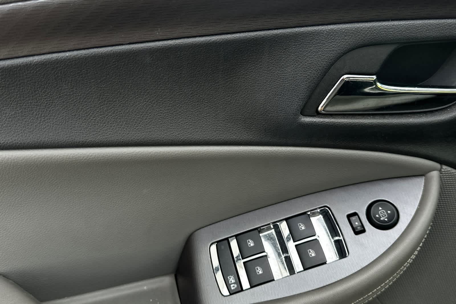 Thumbnail: 2014 Chevrolet Impala - 13