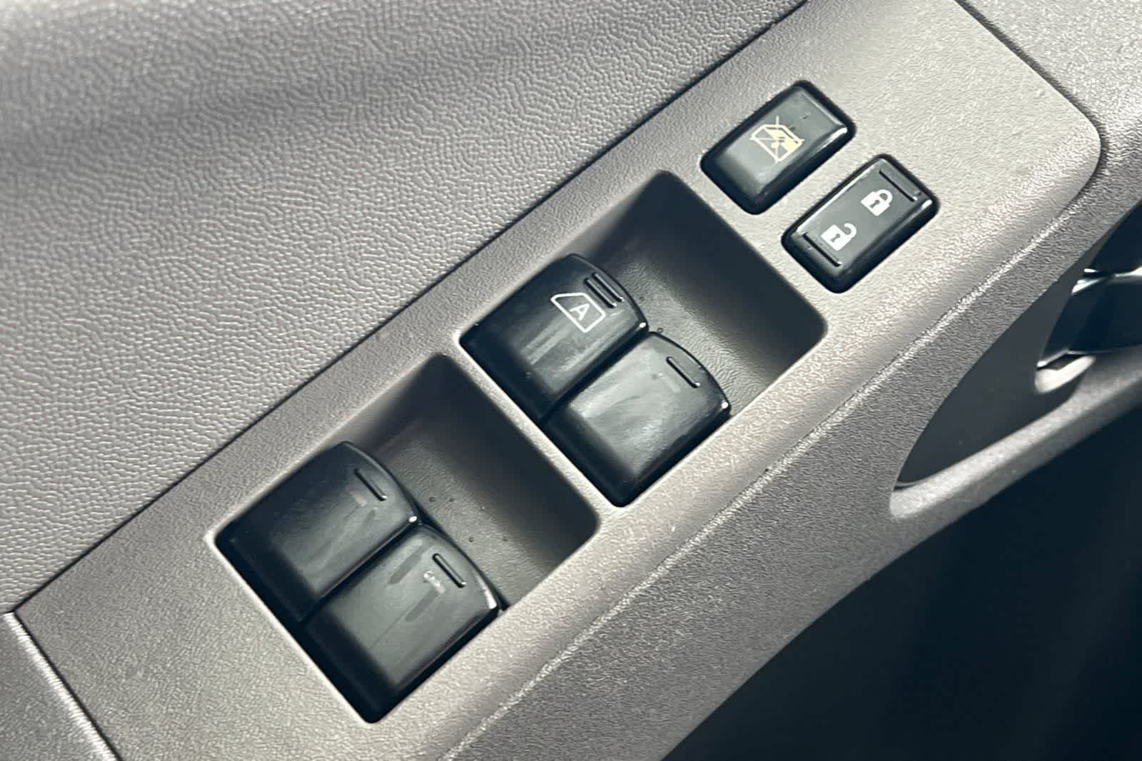 Thumbnail: 2017 Nissan Frontier - 14