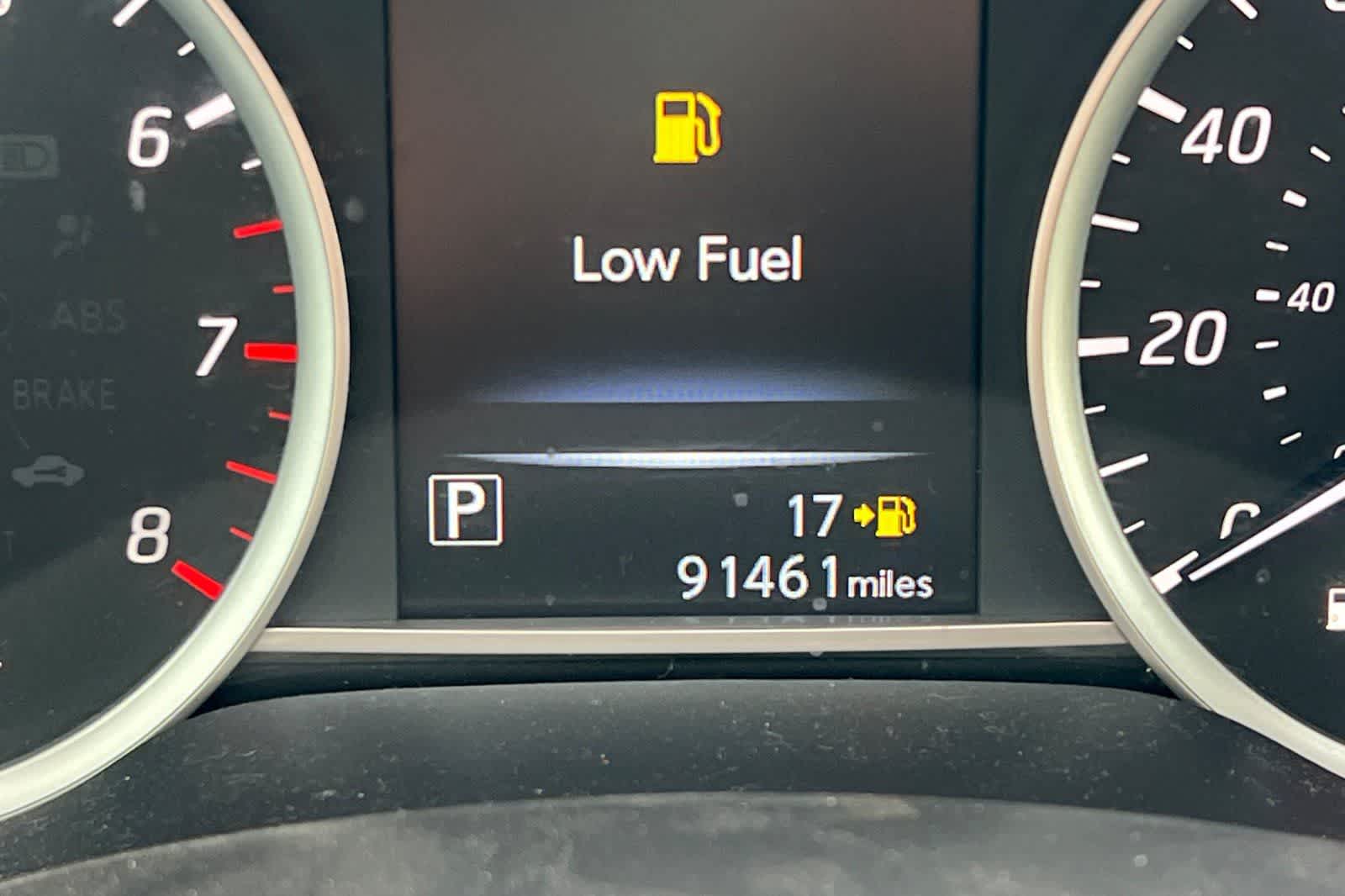 Thumbnail: 2018 Nissan Sentra - 25