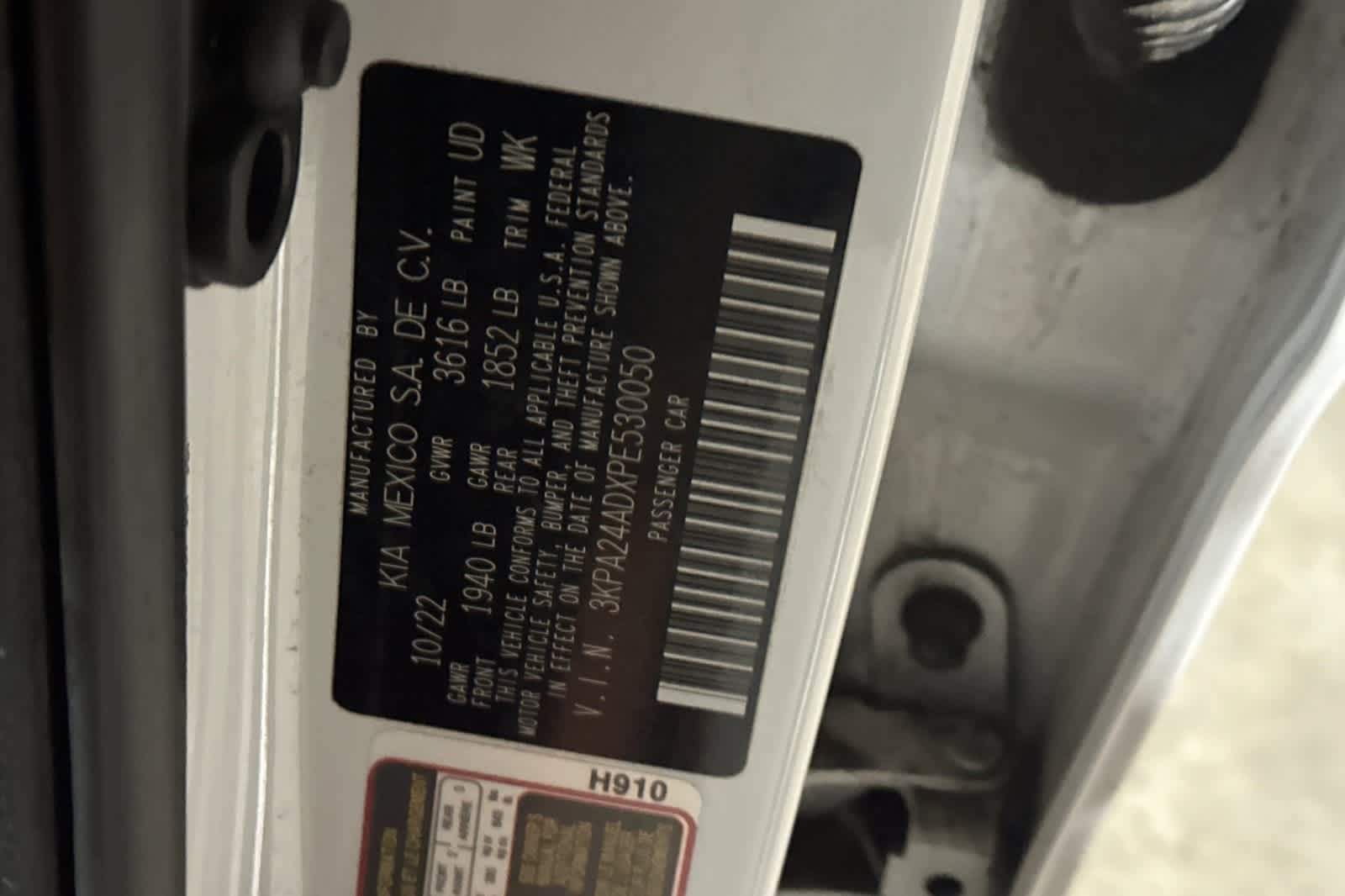 Thumbnail: 2023 Kia Rio - 25