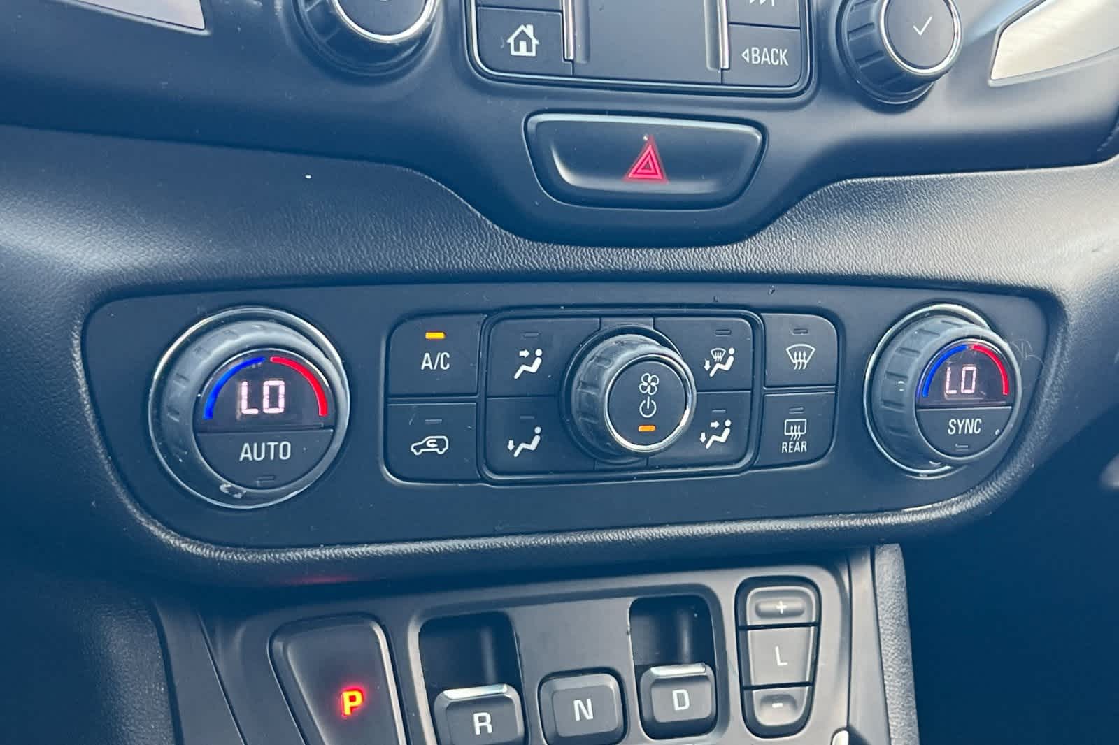 Thumbnail: 2019 GMC Terrain - 23