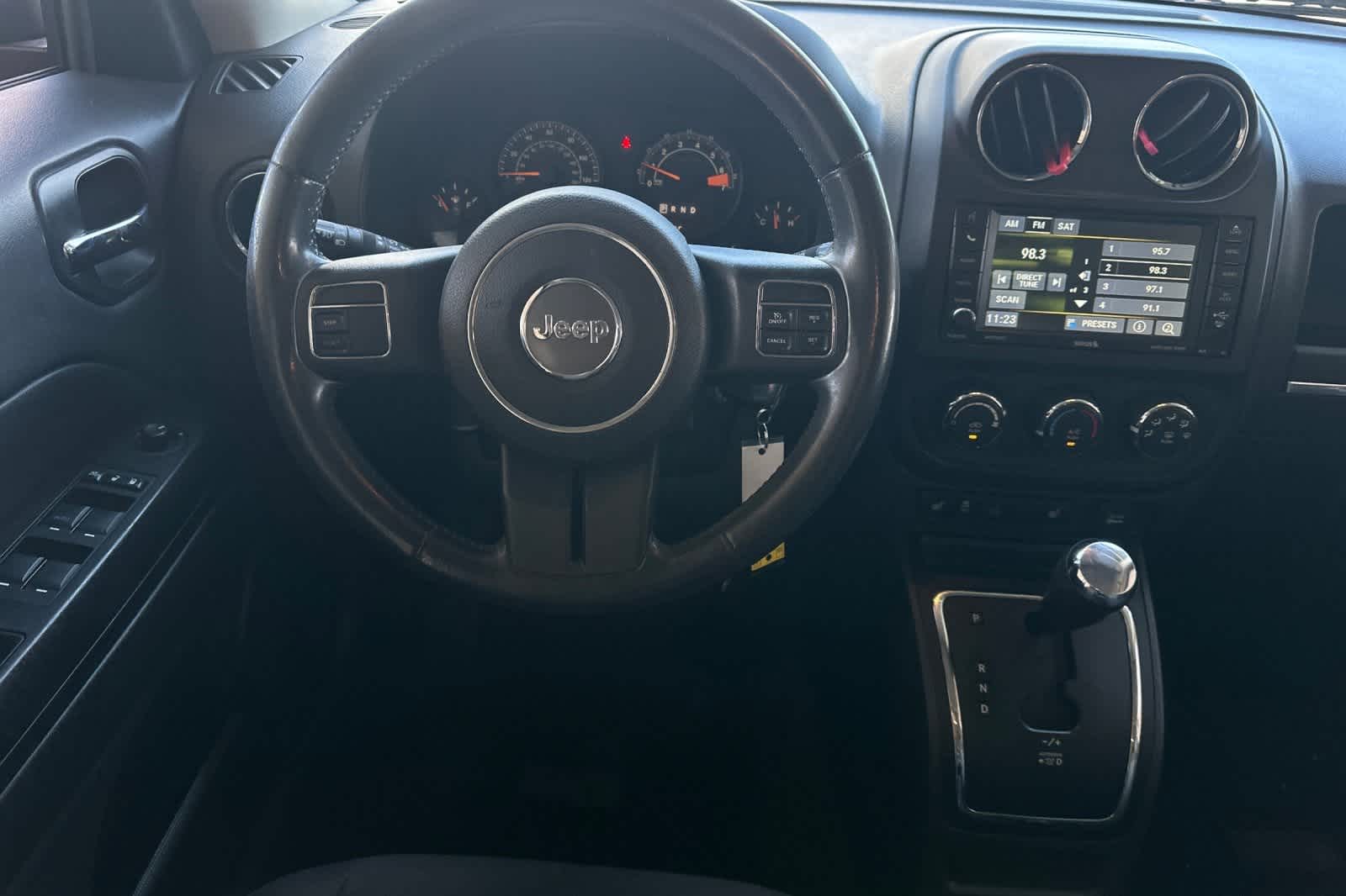 Thumbnail: 2014 Jeep Patriot - 17