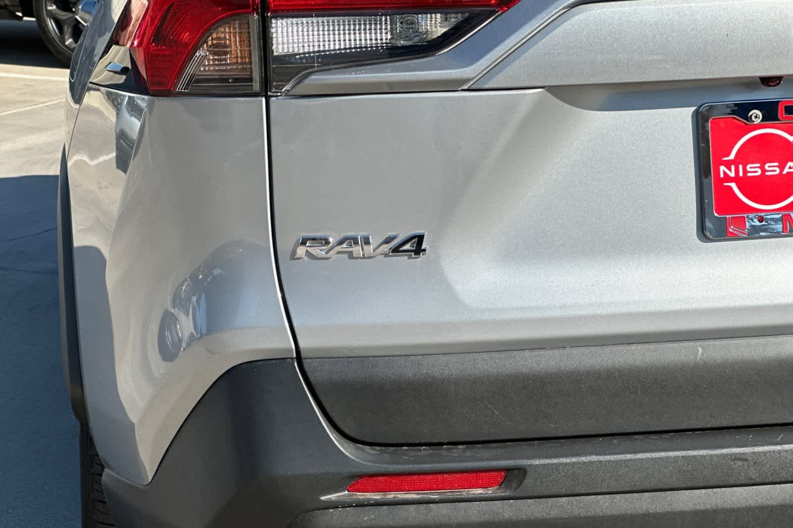 Thumbnail: 2022 Toyota RAV4 - 13