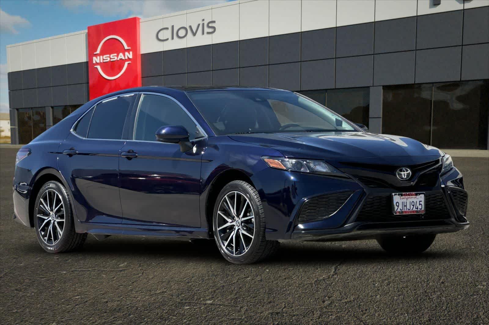 Thumbnail: 2021 Toyota Camry - 10