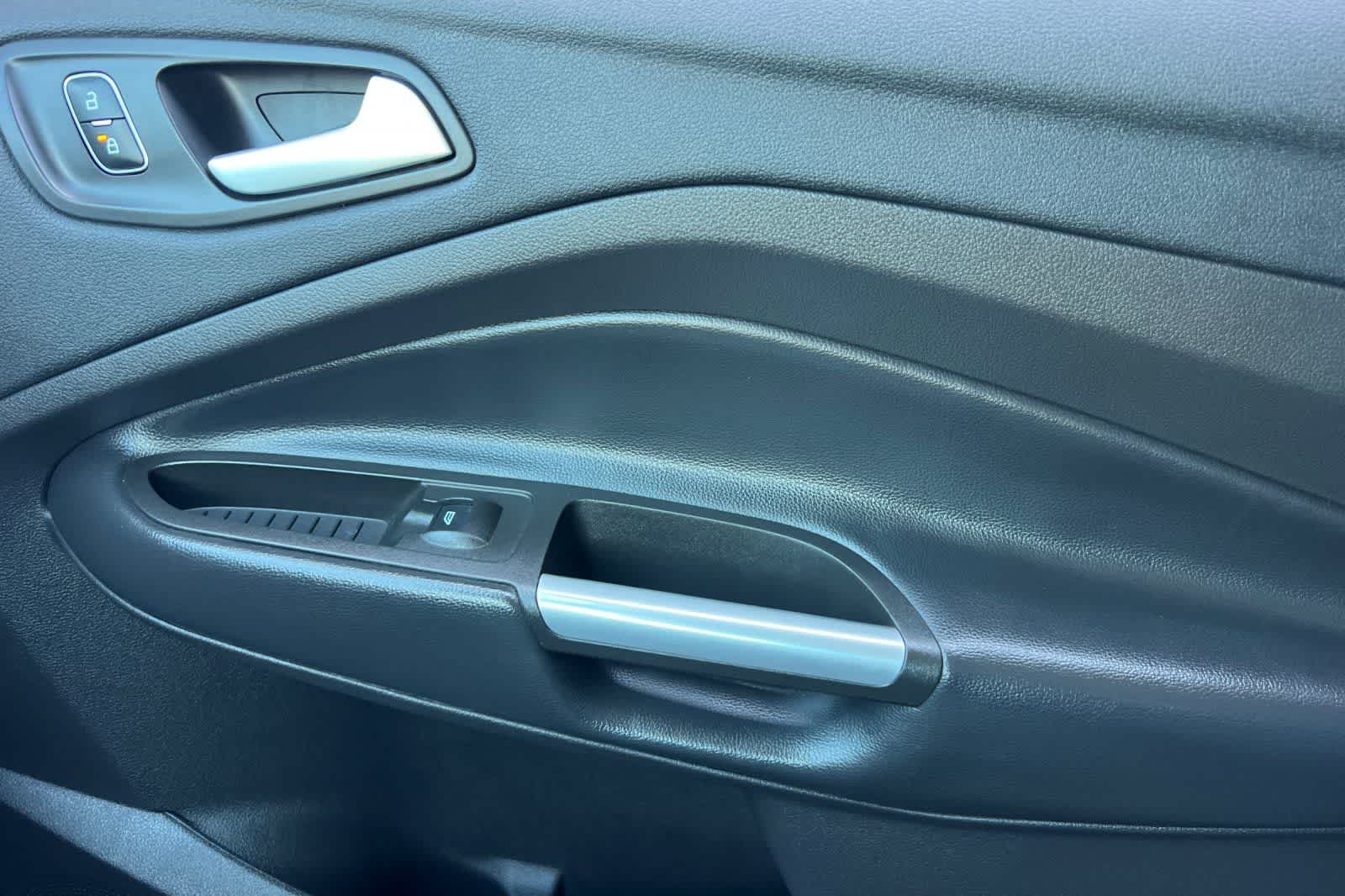 Thumbnail: 2018 Ford Escape - 21