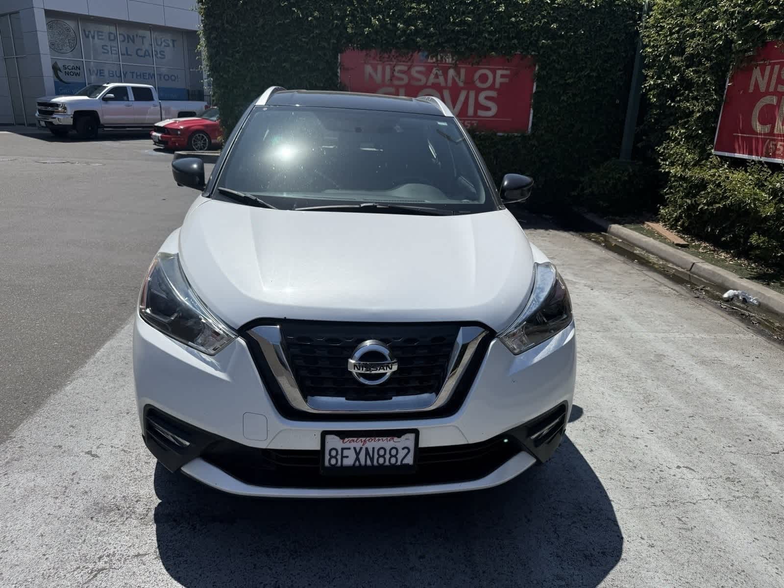 2018 Nissan Kicks SR 12