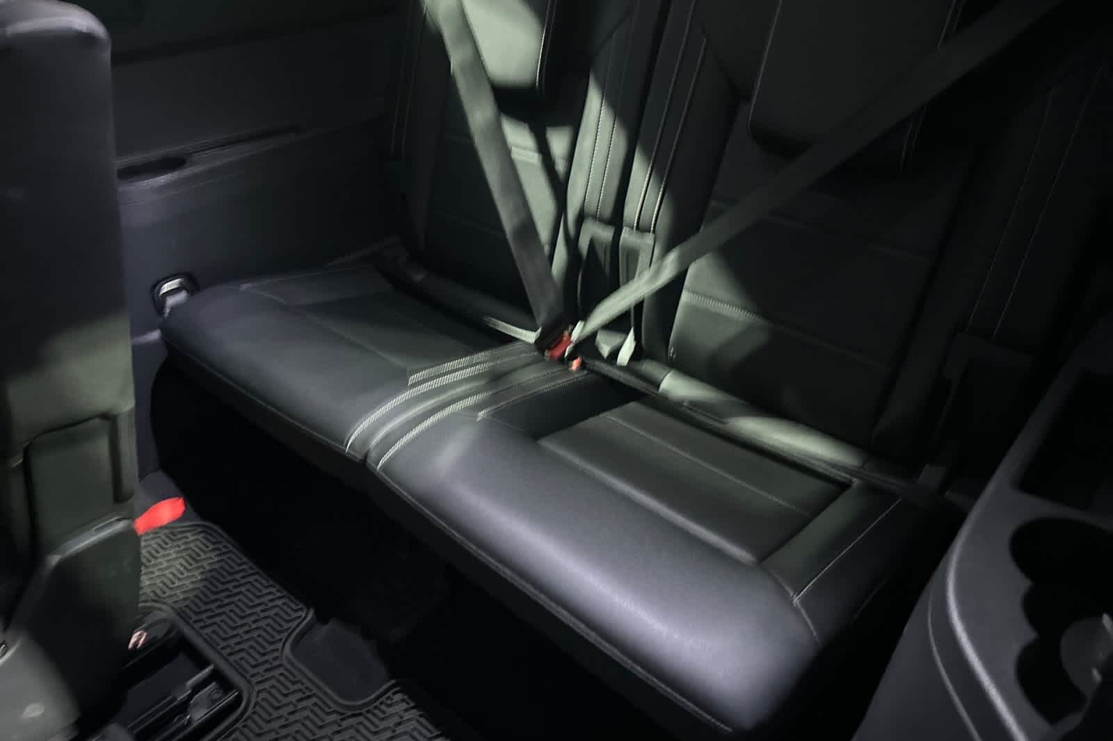 Thumbnail: 2022 Volkswagen Atlas - 16