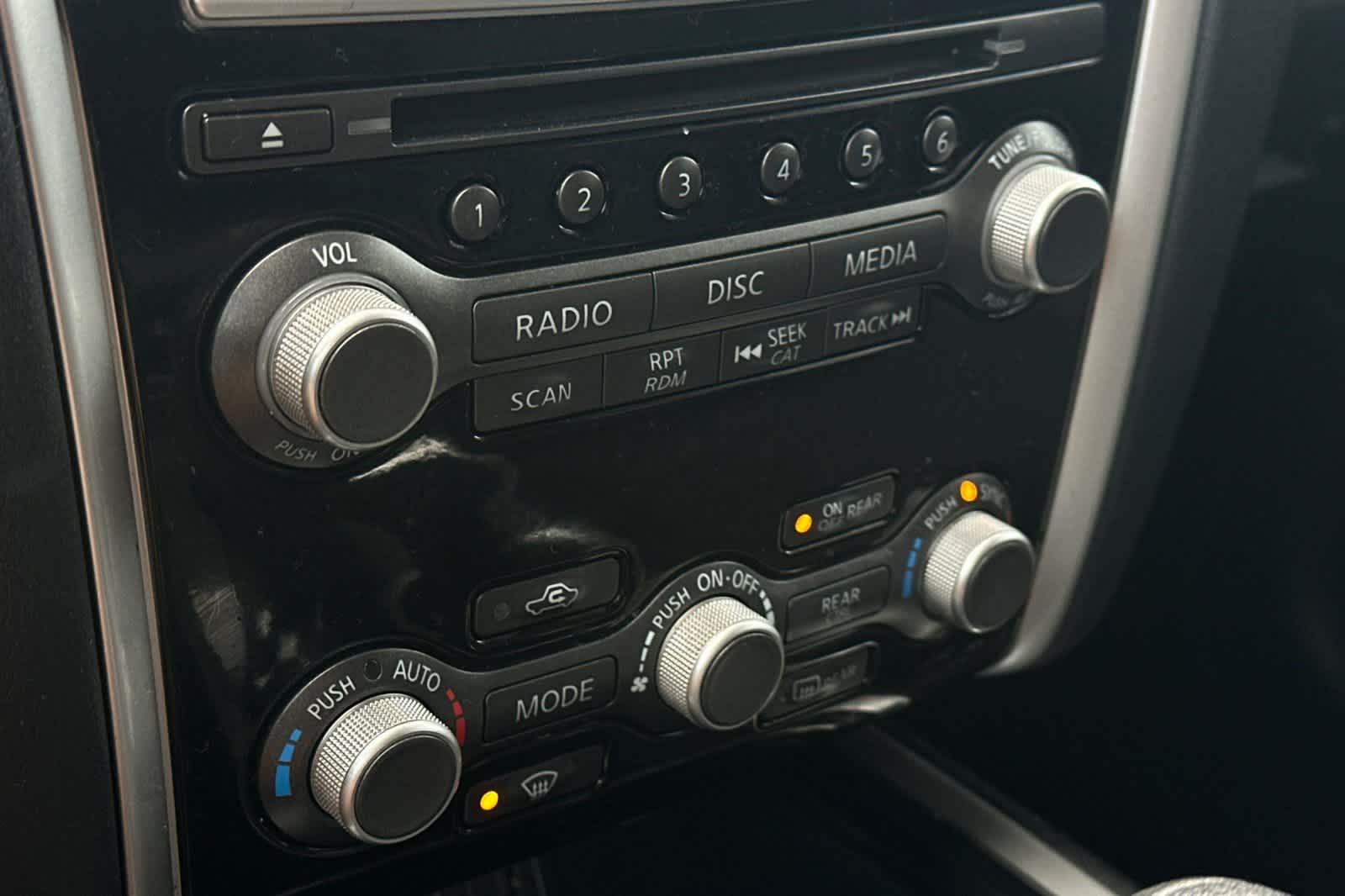 Thumbnail: 2020 Nissan Pathfinder - 23