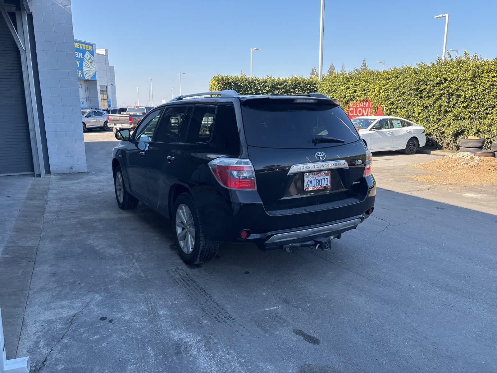 Thumbnail: 2010 Toyota Highlander - 2