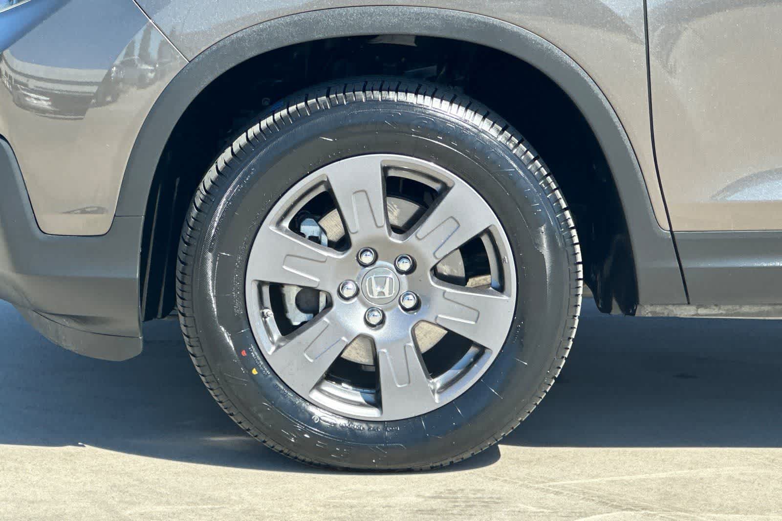 Thumbnail: 2020 Honda Ridgeline - 33