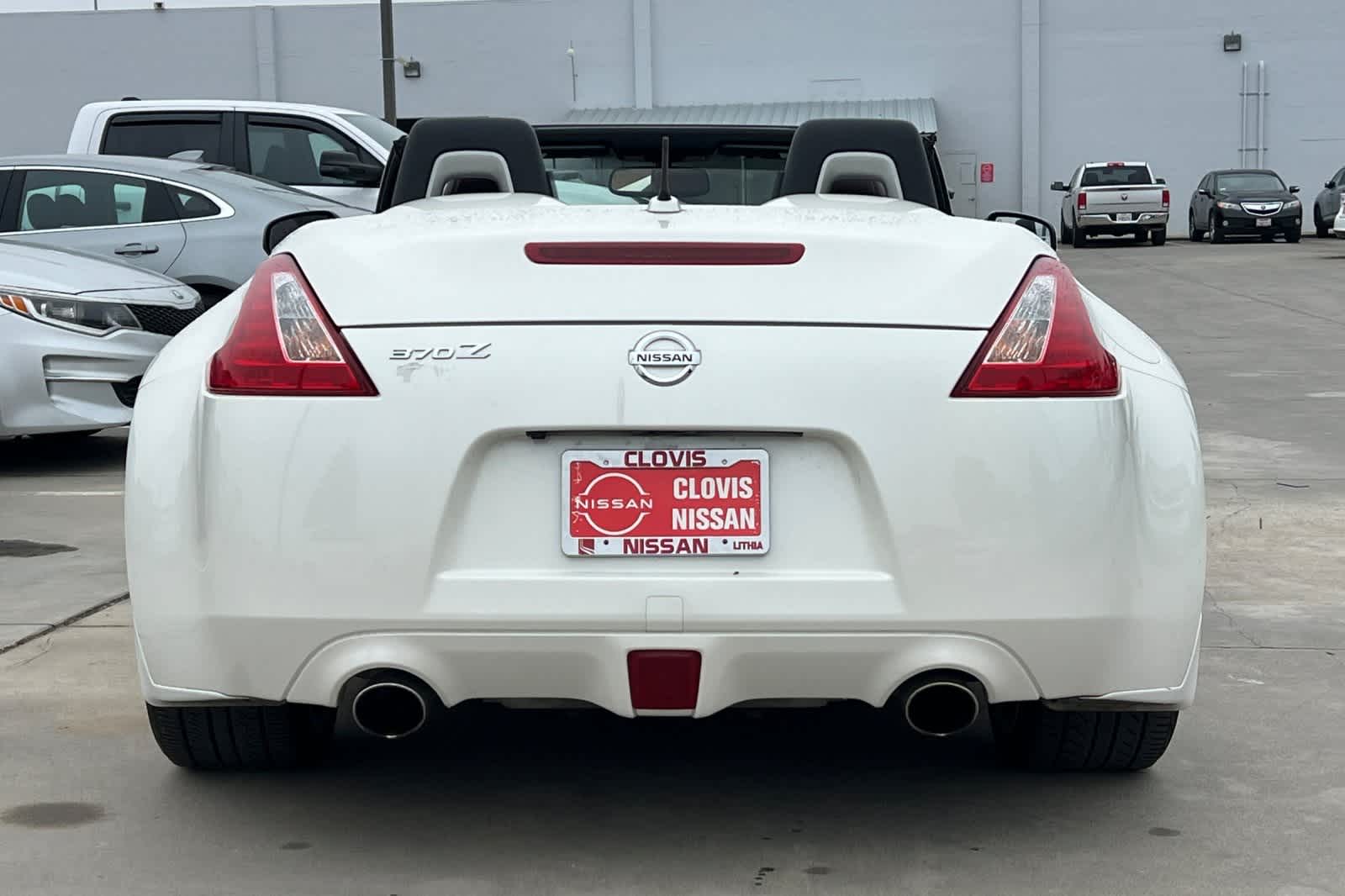 Thumbnail: 2015 Nissan Z - 7