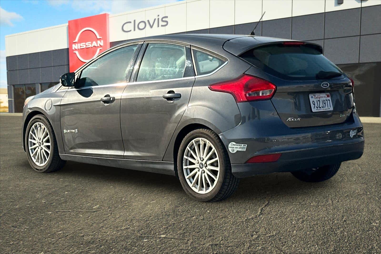 Thumbnail: 2015 Ford Focus - 7
