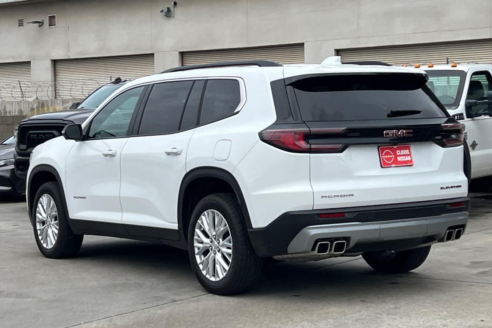 Thumbnail: 2024 GMC Acadia - 7