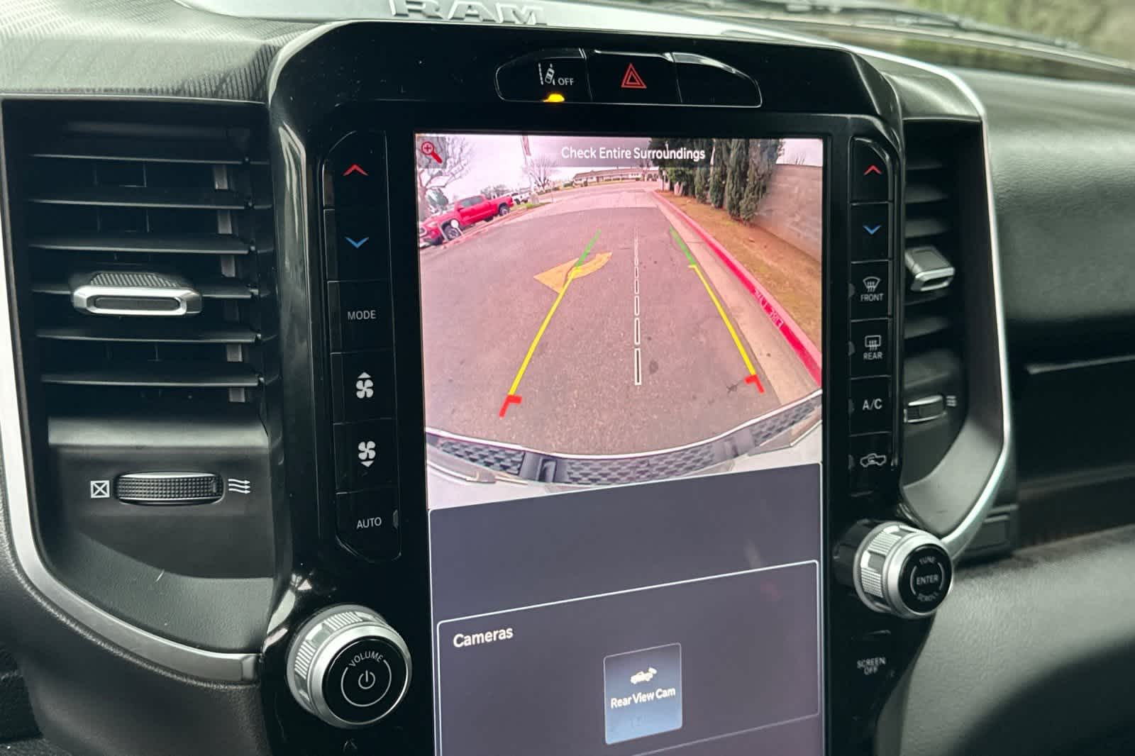 Thumbnail: 2025 RAM 1500 - 23