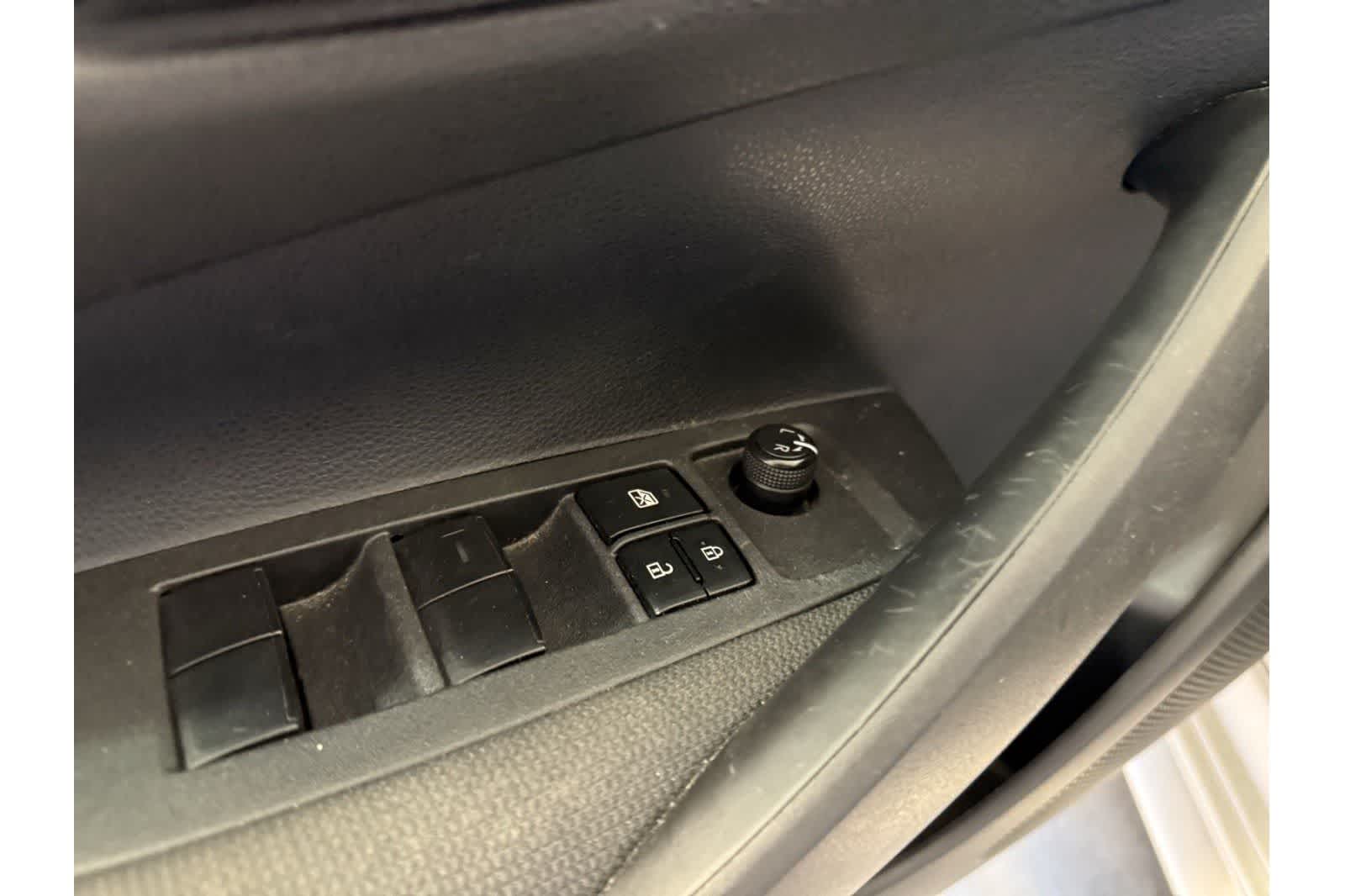 Thumbnail: 2024 Toyota Corolla - 19