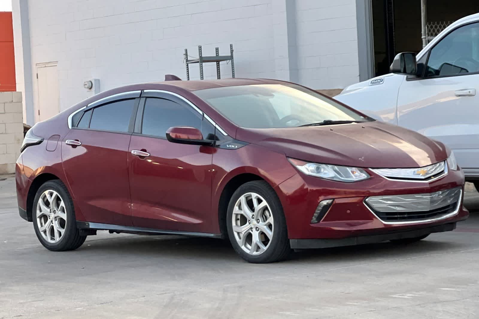 Thumbnail: 2016 Chevrolet Volt - 10