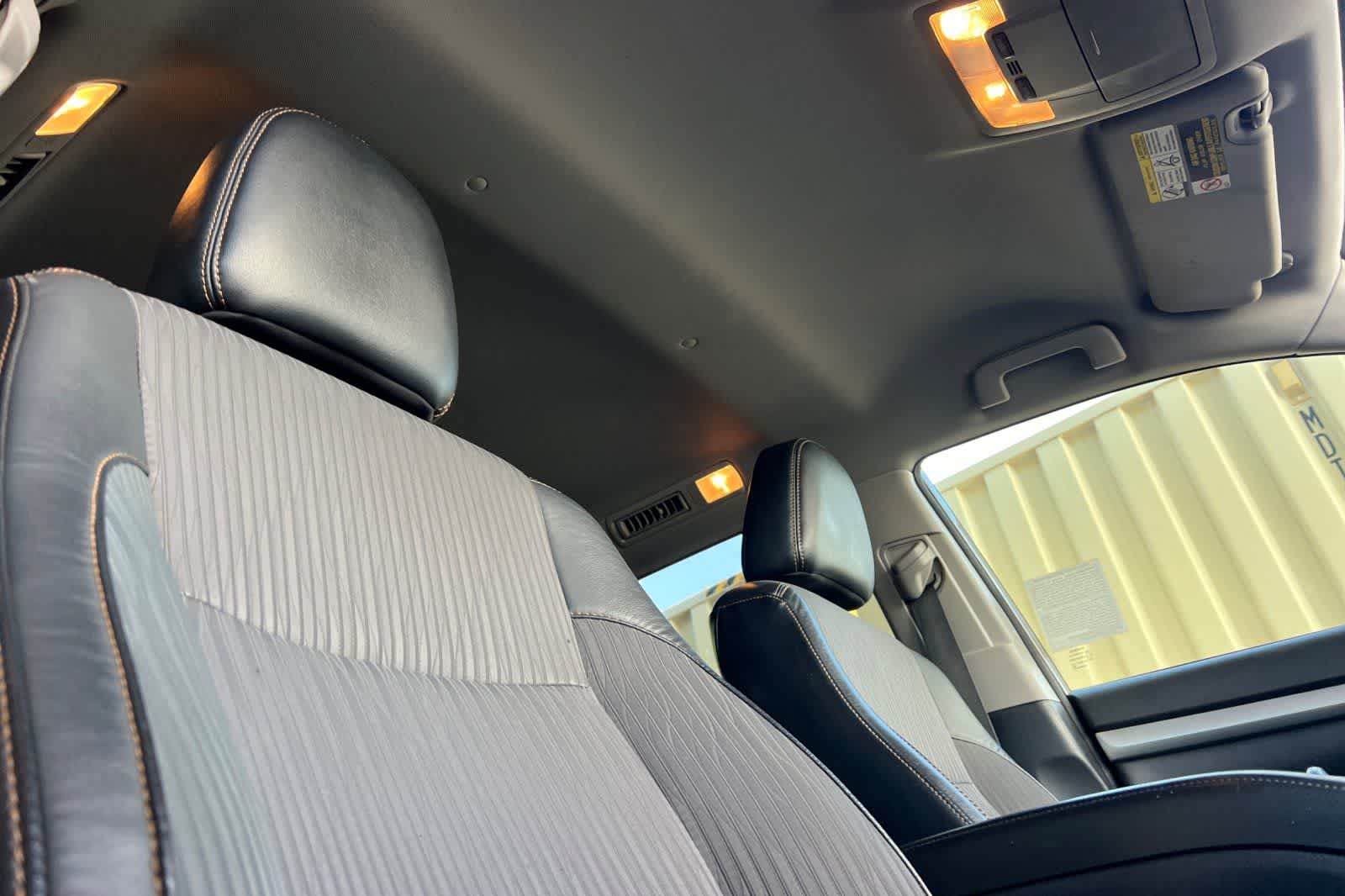 Thumbnail: 2018 Toyota Highlander - 20