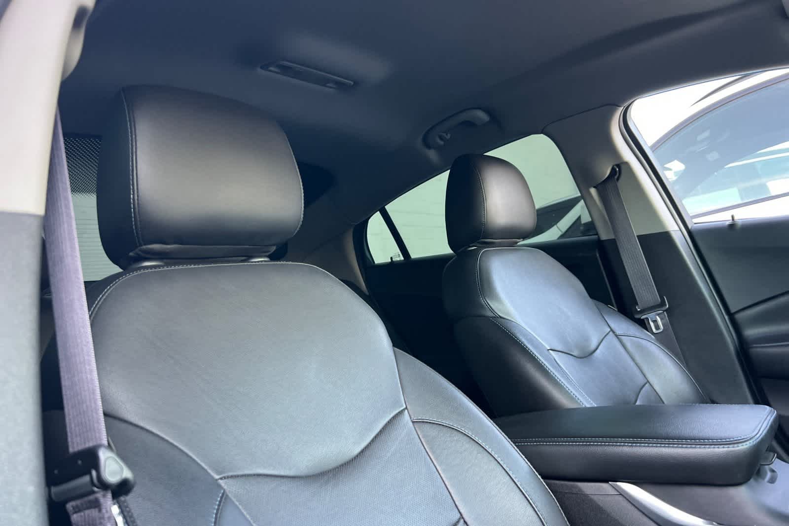 Thumbnail: 2016 Chevrolet Volt - 19