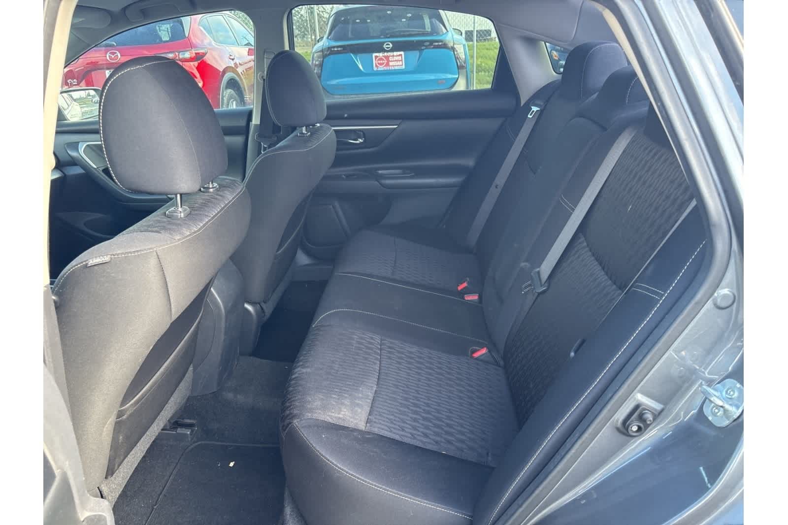 Thumbnail: 2017 Nissan Altima - 5