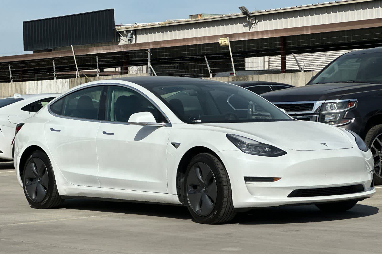 Thumbnail: 2020 Tesla Model 3 - 10