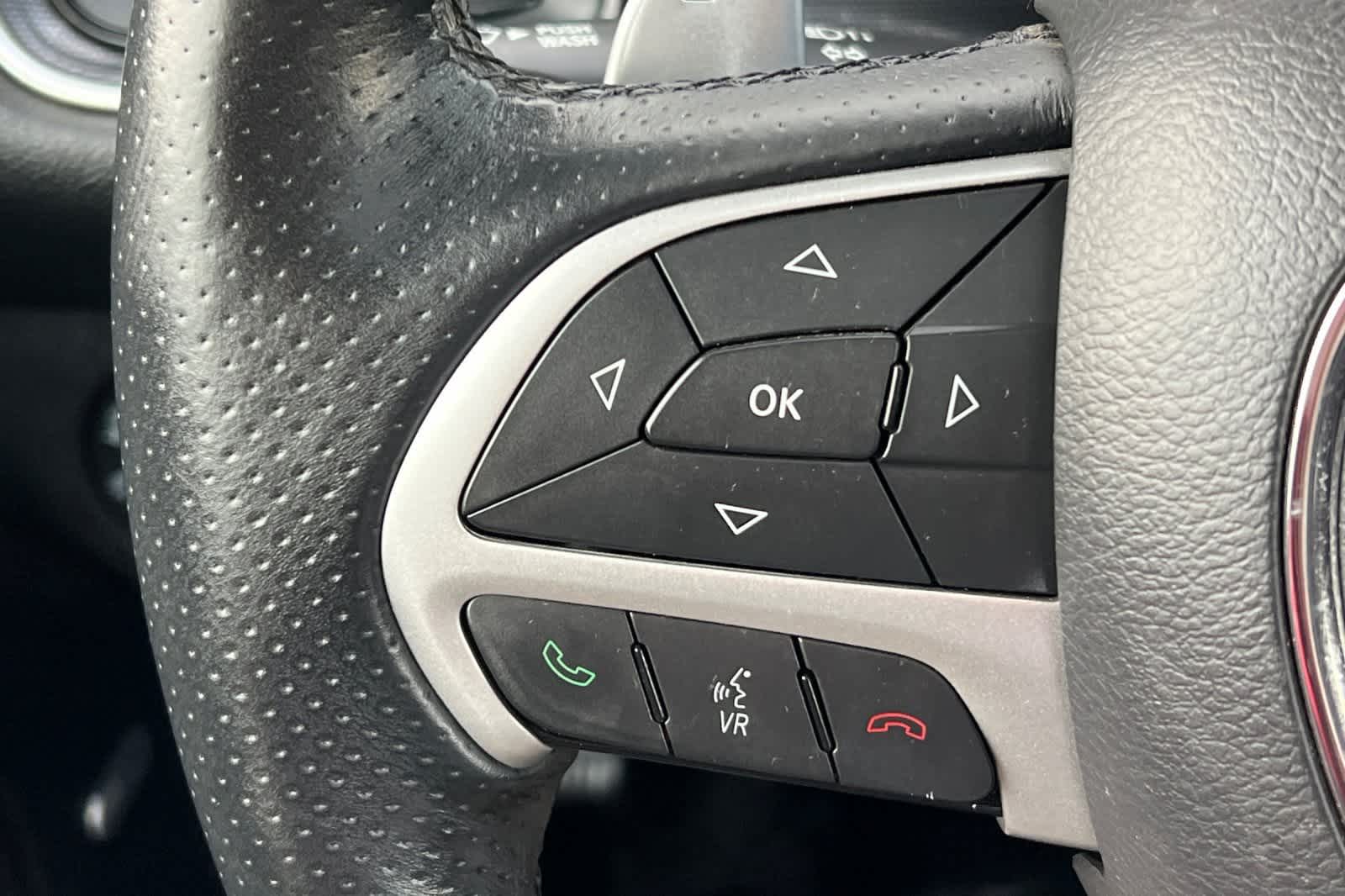 Thumbnail: 2016 Dodge Challenger - 32