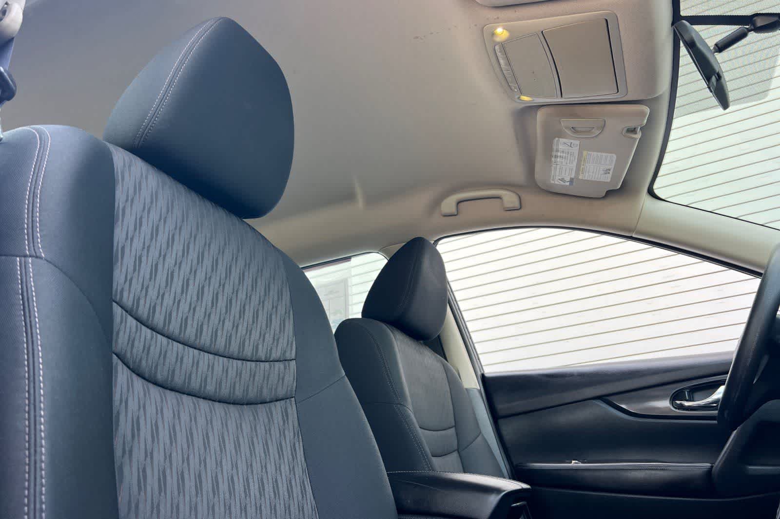 Thumbnail: 2017 Nissan Rogue - 19