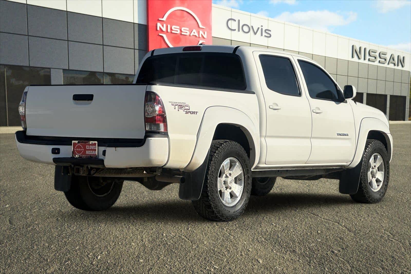Thumbnail: 2011 Toyota Tacoma - 3