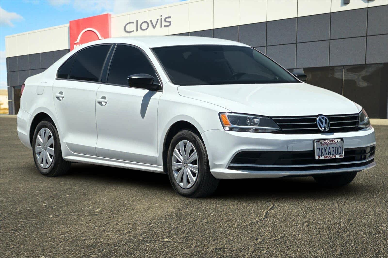 Thumbnail: 2015 Volkswagen Jetta - 10