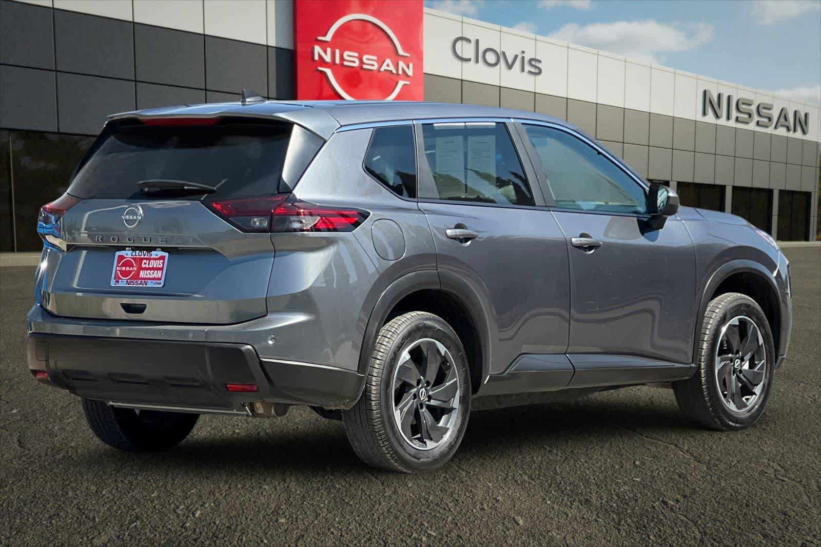 Thumbnail: 2025 Nissan Rogue - 3