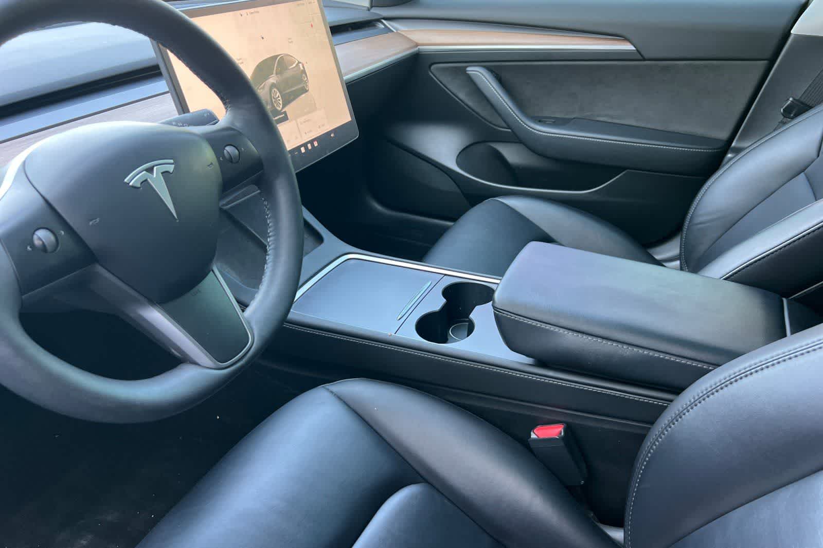 Thumbnail: 2023 Tesla Model 3 - 14