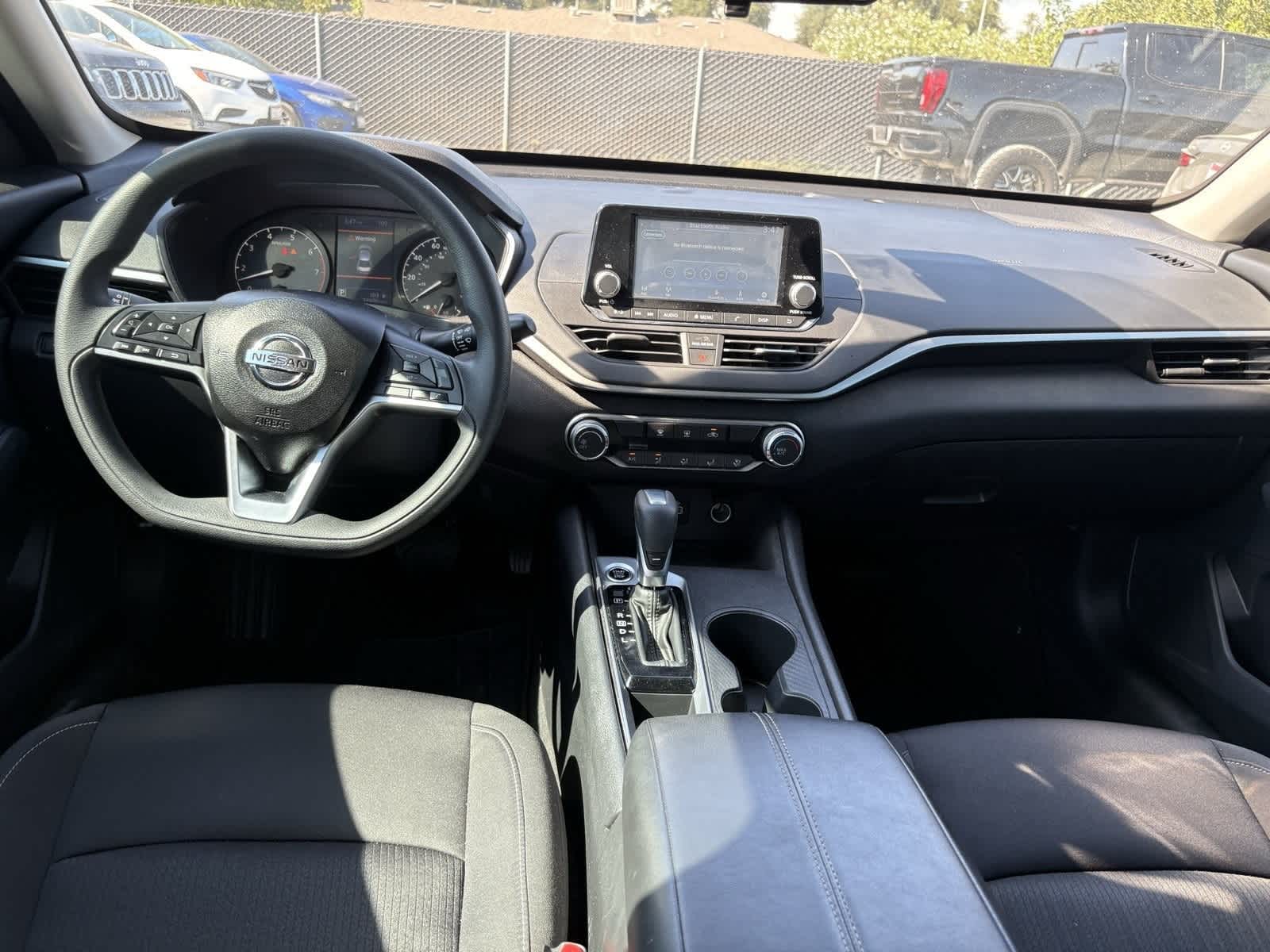 Thumbnail: 2022 Nissan Altima - 5
