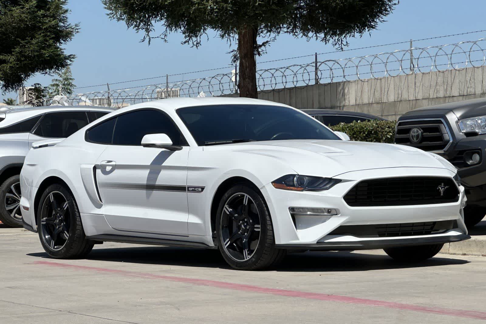 Thumbnail: 2019 Ford Mustang - 10