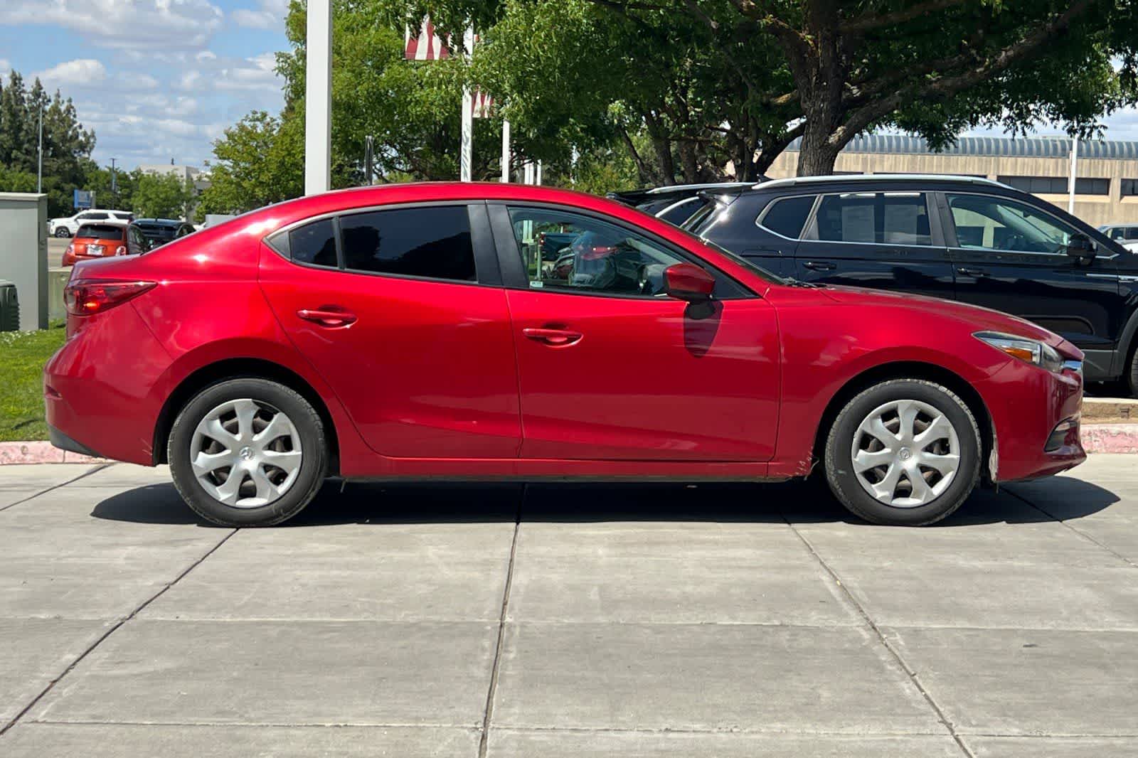 Thumbnail: 2018 Mazda Mazda3 - 9