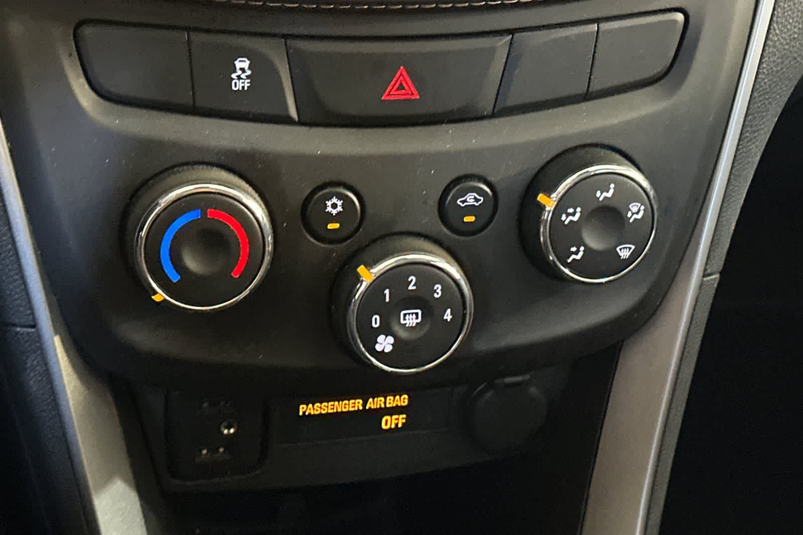 Thumbnail: 2020 Chevrolet Trax - 22