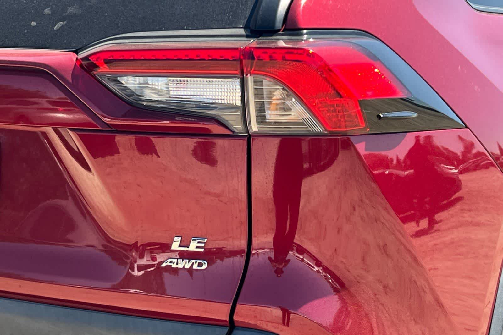 Thumbnail: 2021 Toyota RAV4 - 13