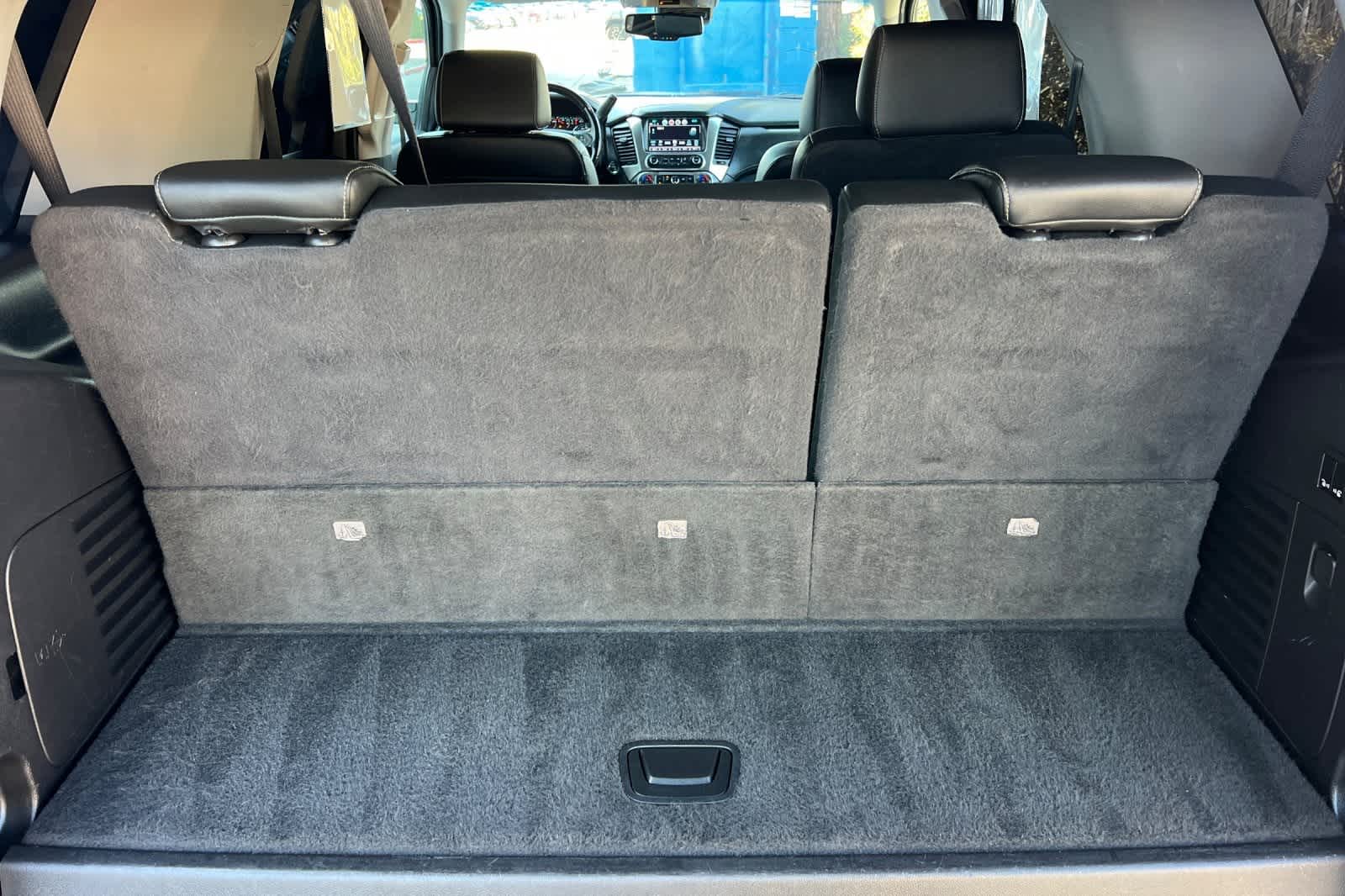 Thumbnail: 2020 Chevrolet Tahoe - 19