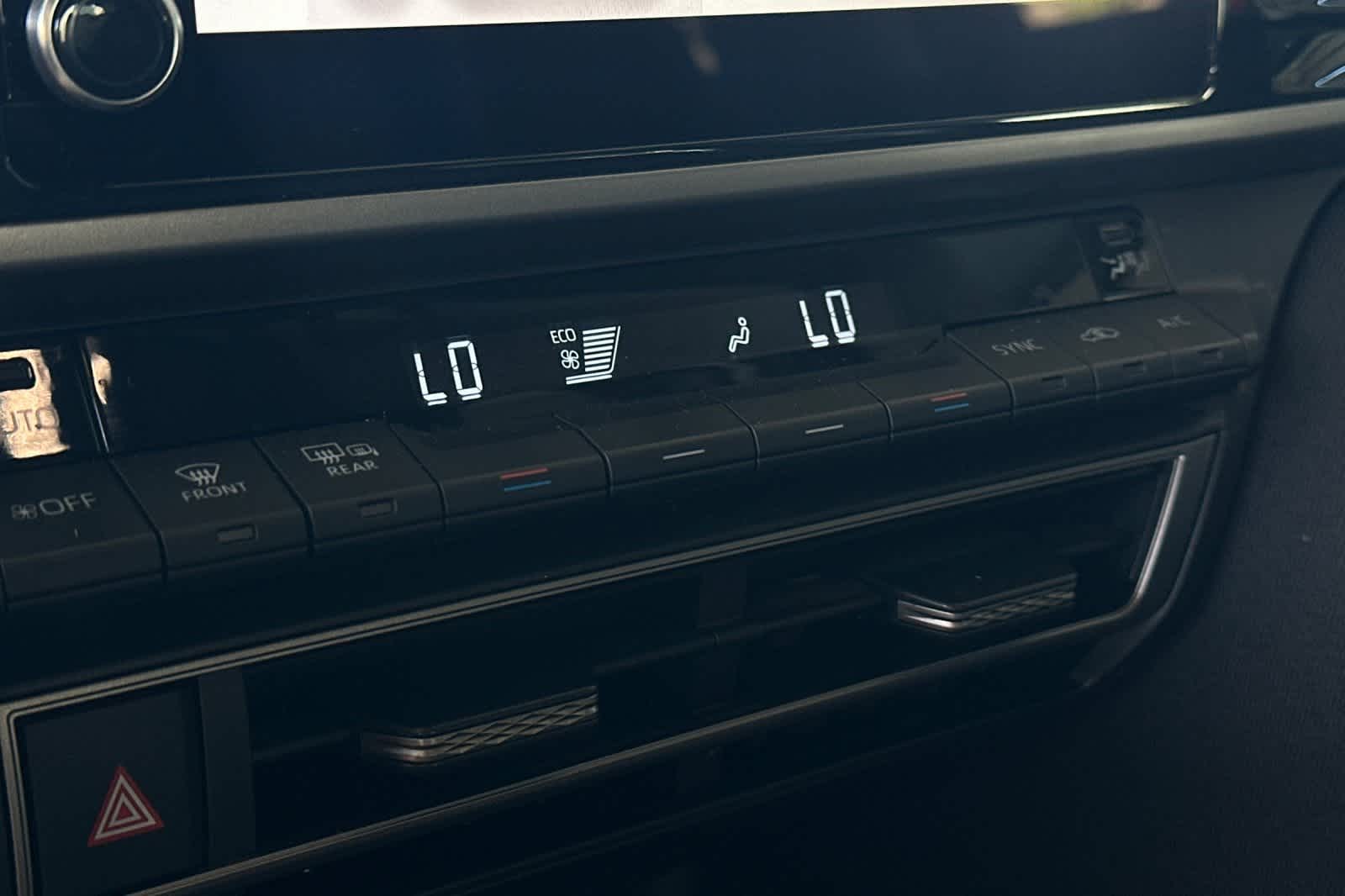 Thumbnail: 2025 Toyota Camry - 22