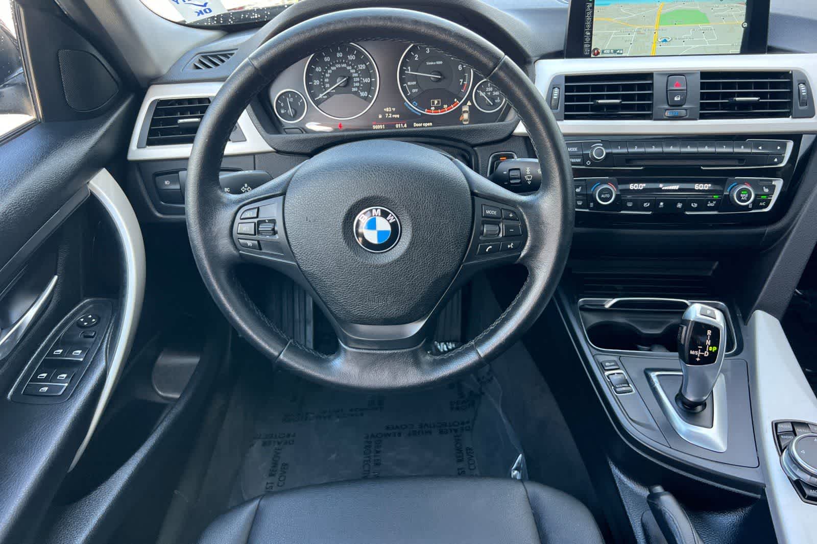 Thumbnail: 2016 BMW 3 Series - 16