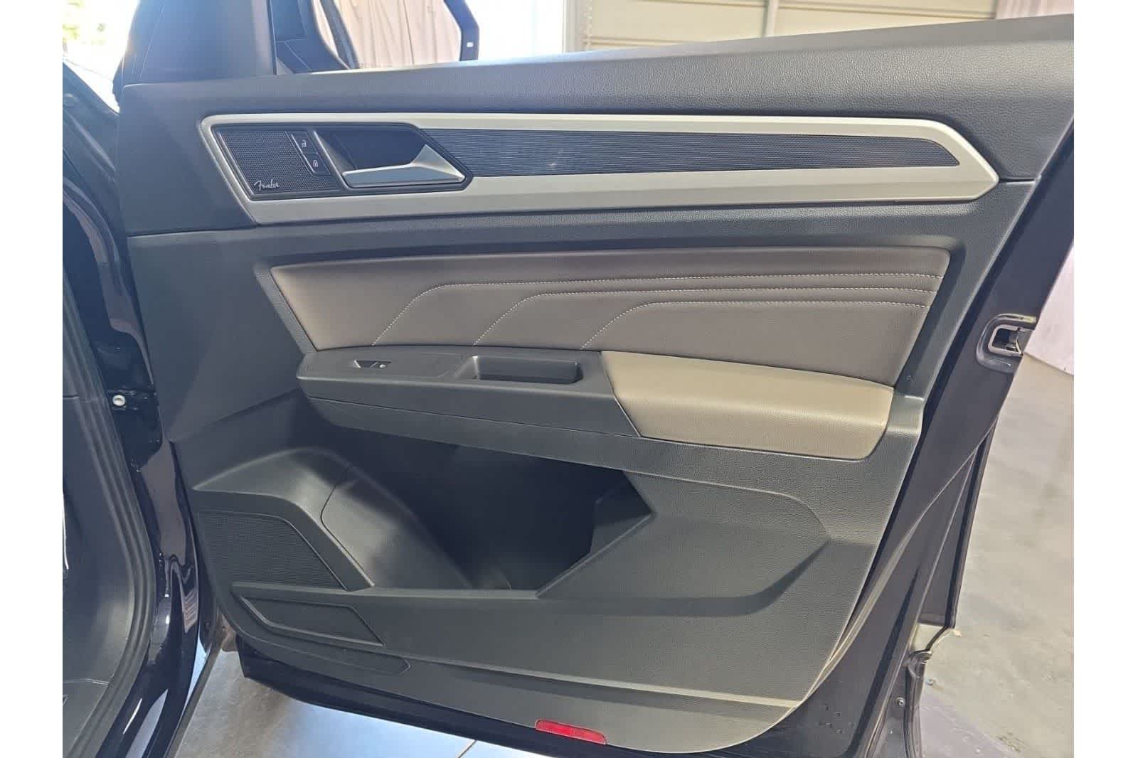 Thumbnail: 2022 Volkswagen Atlas - 14