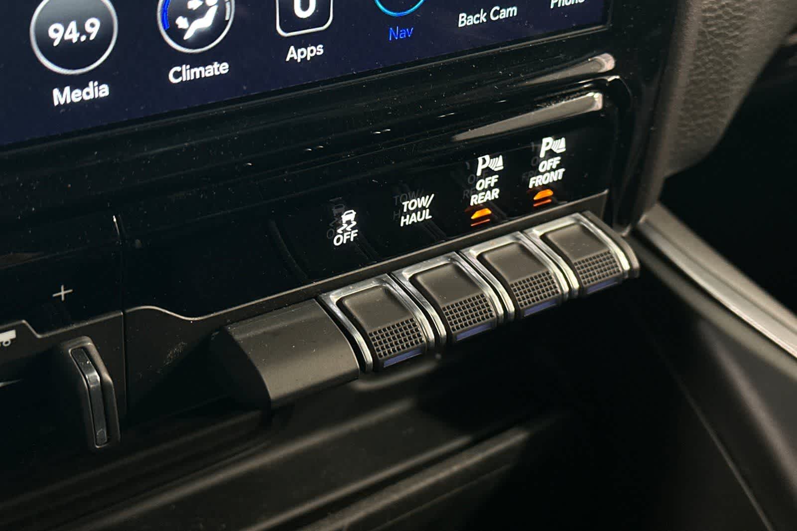 Thumbnail: 2021 RAM 1500 - 23