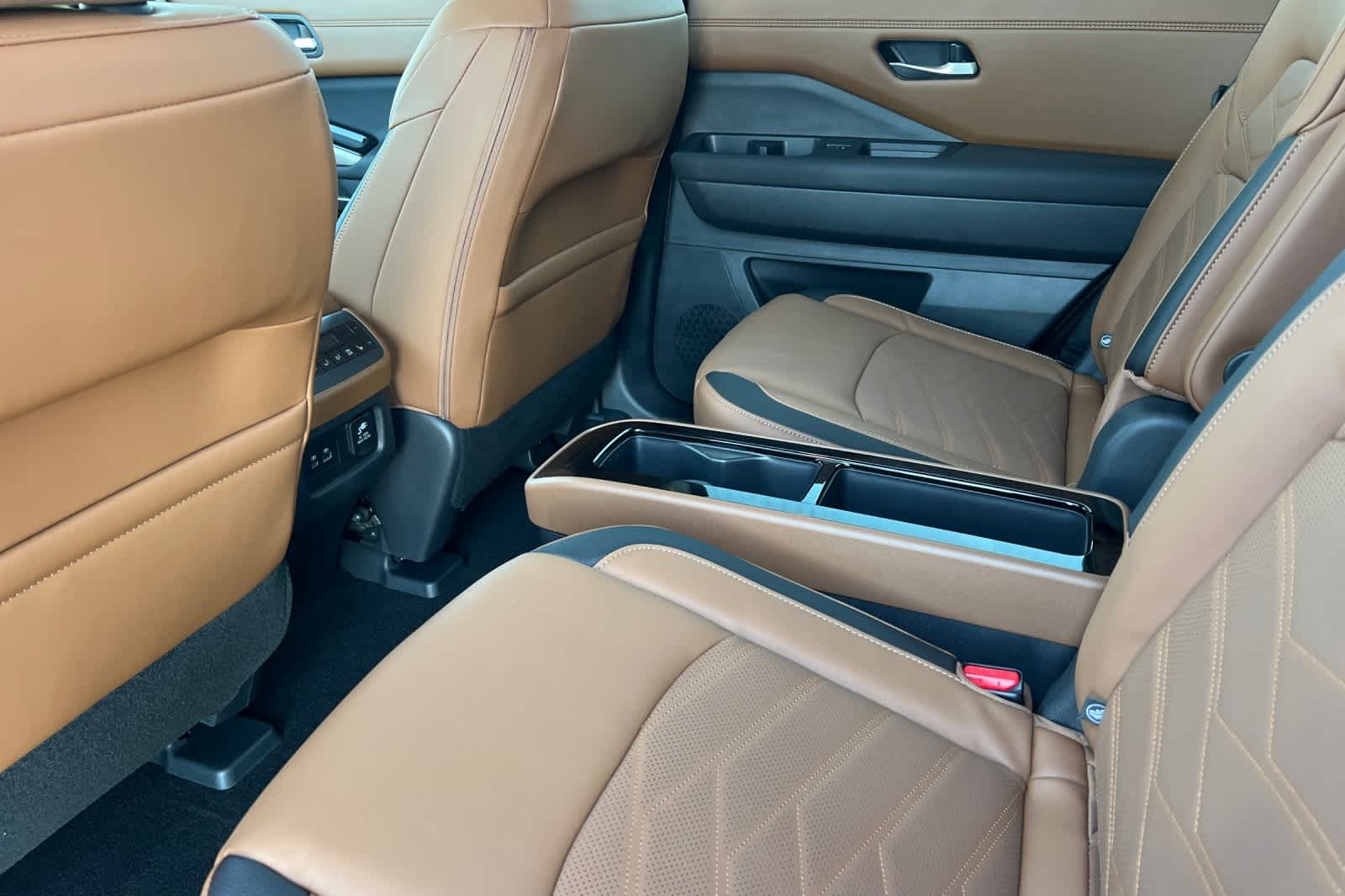 Thumbnail: 2025 Nissan Pathfinder - 38