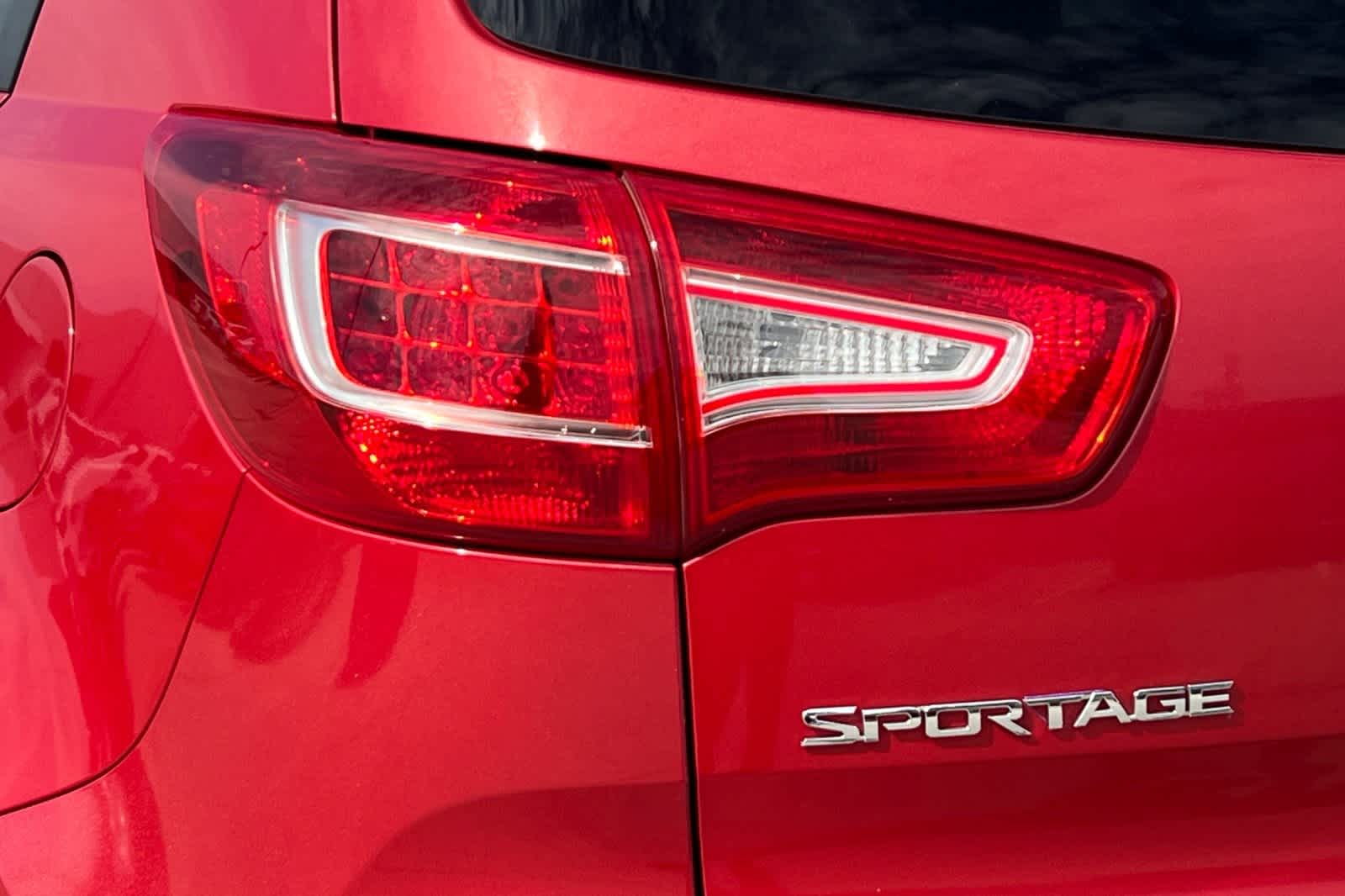 Thumbnail: 2013 Kia Sportage - 16