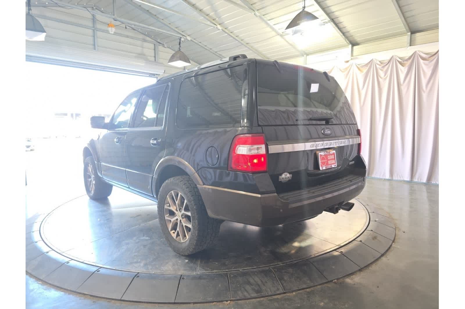 Thumbnail: 2017 Ford Expedition - 8