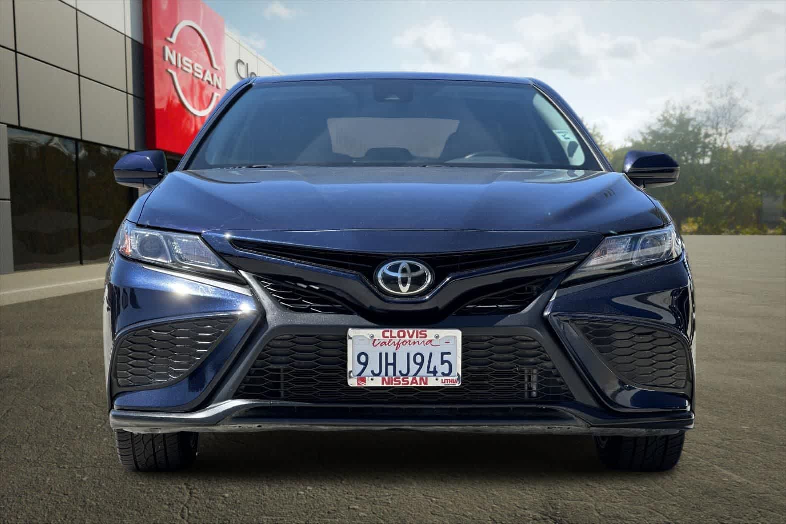 Thumbnail: 2021 Toyota Camry - 11